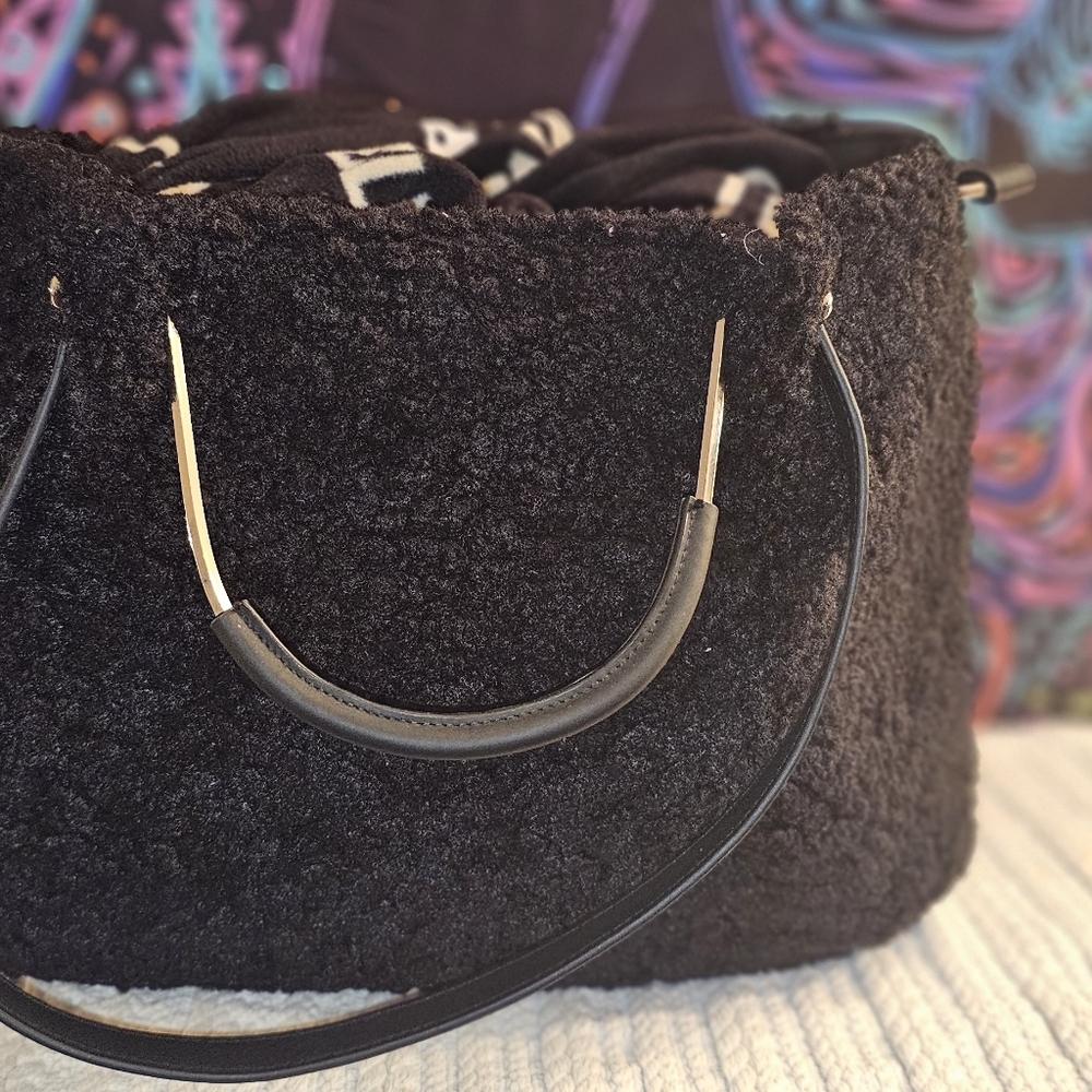 House of Harlow 1960 Sherpa Weekender Satchel Bag - Picture 16 of 16
